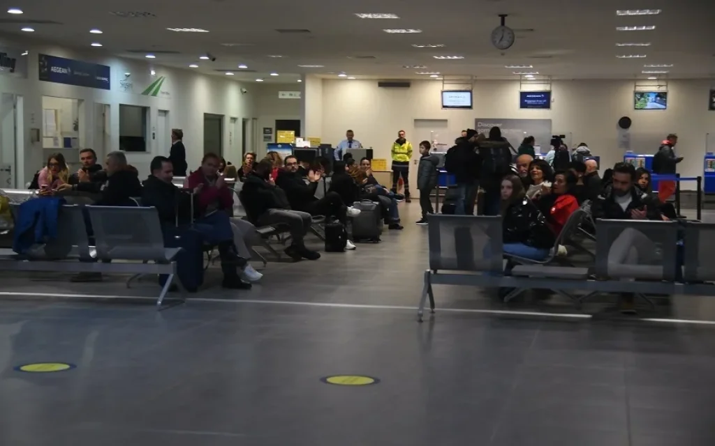 maousikes aitousa anamonis