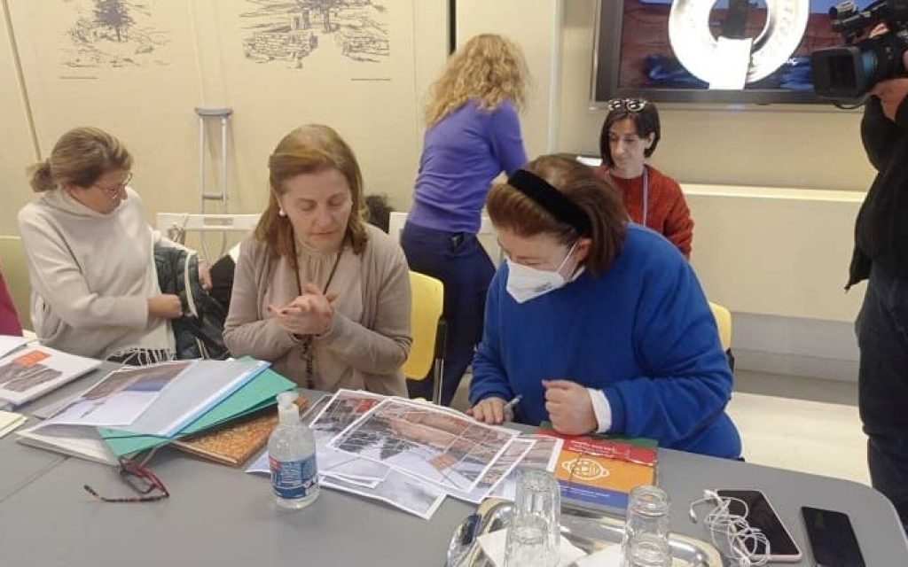 mendoni papadopoulou