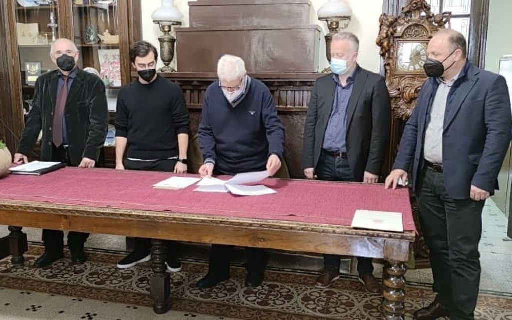 mnimonio sinergasias