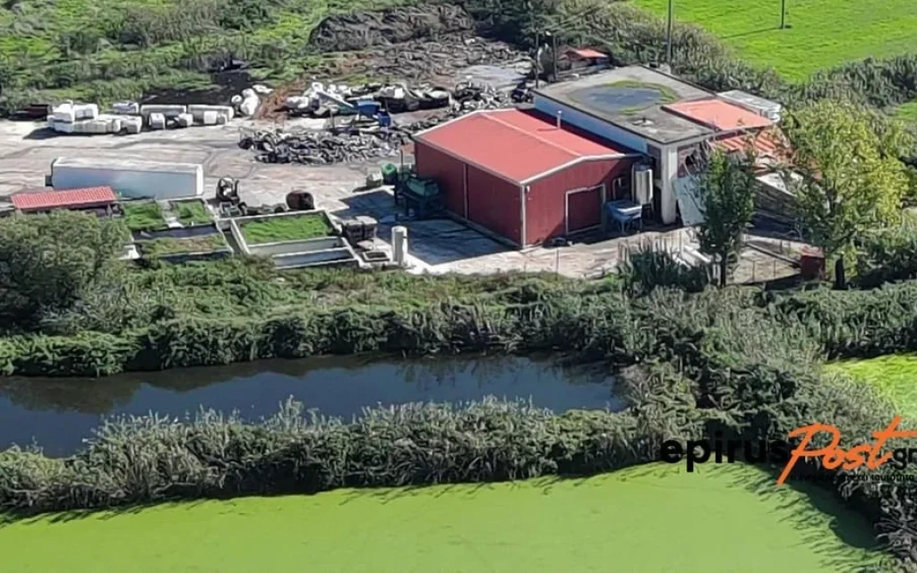 monada gefira kalogirou