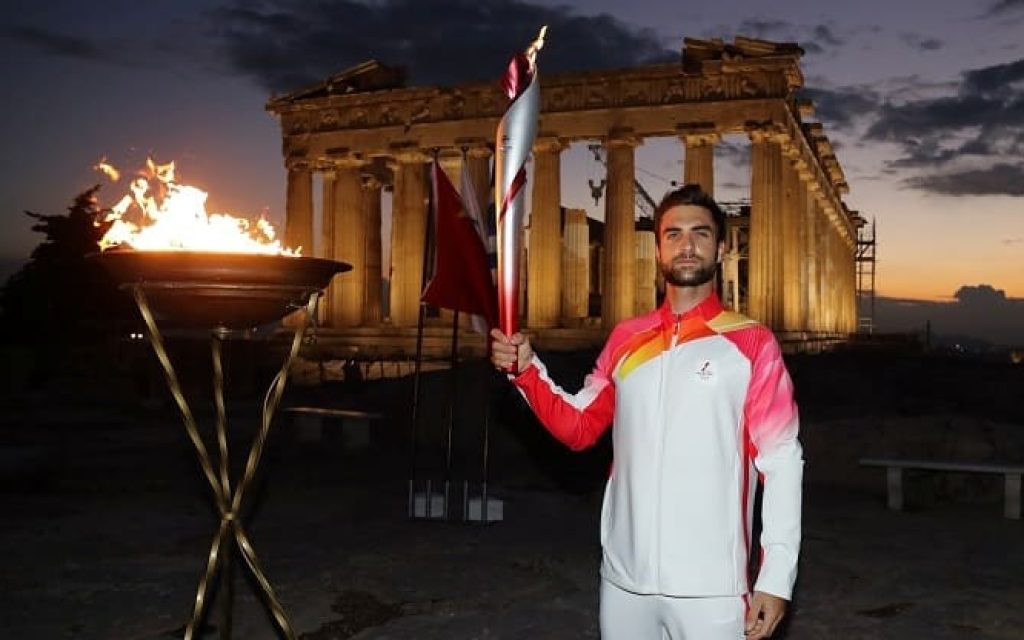 ntouskos olimpiaki floga