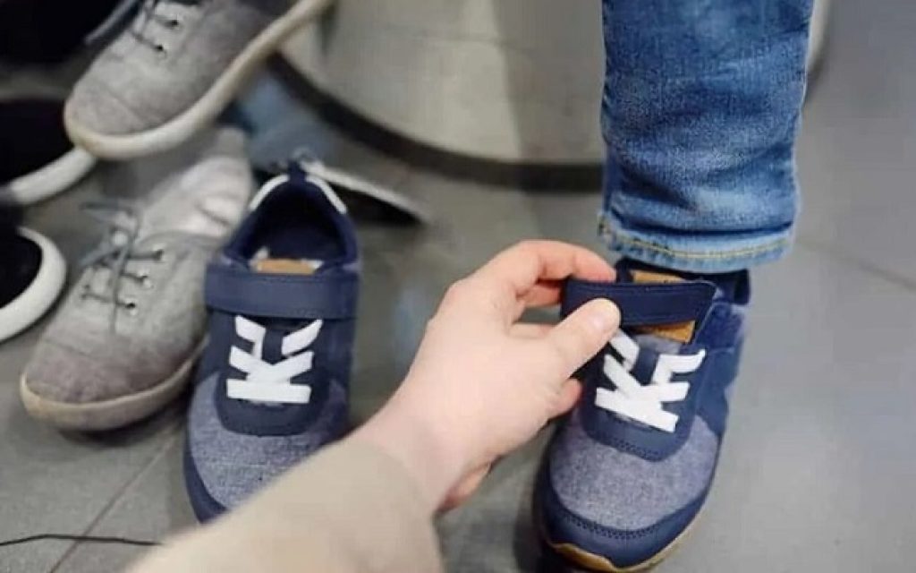 paidiko papoutsi lalas