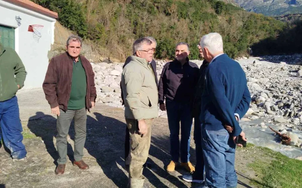 pasok tzoumerka