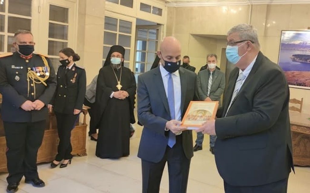 perifereiarxis amiras