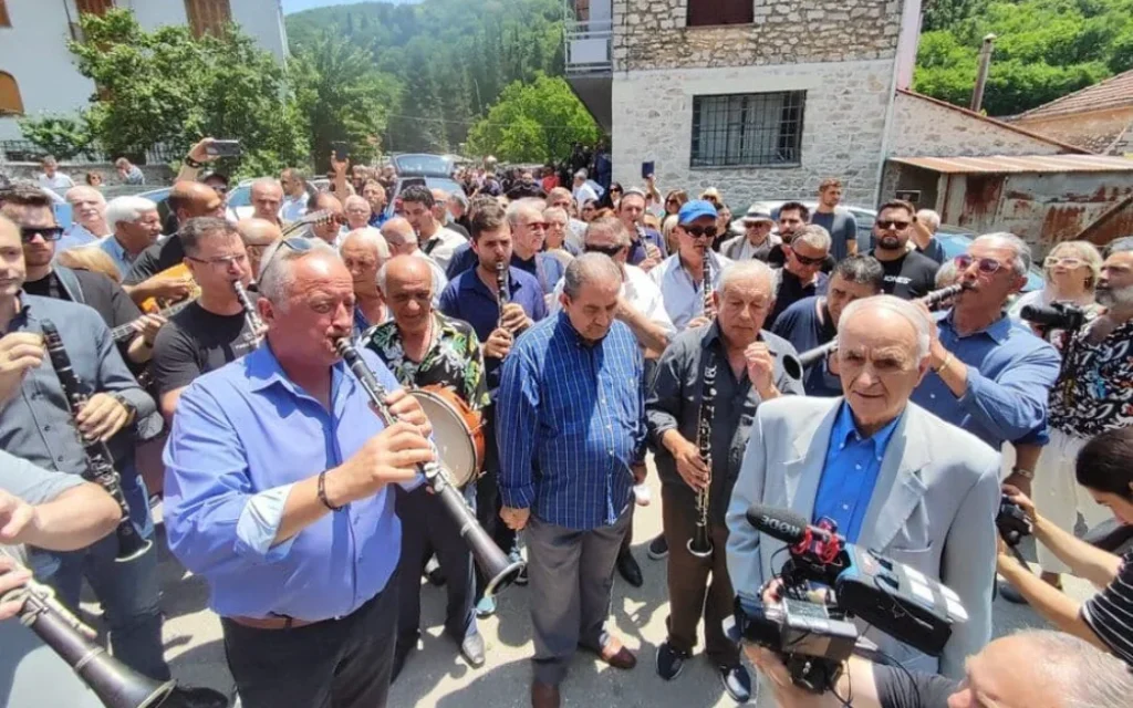 petroloukas k
