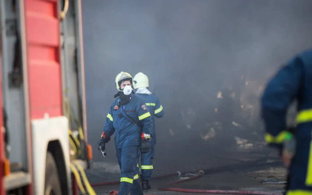 pirosvestiki katasvessi