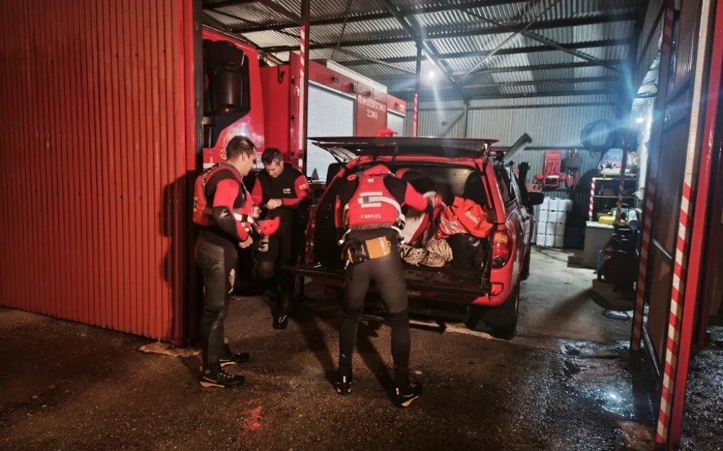 pirosvestiki miliotades