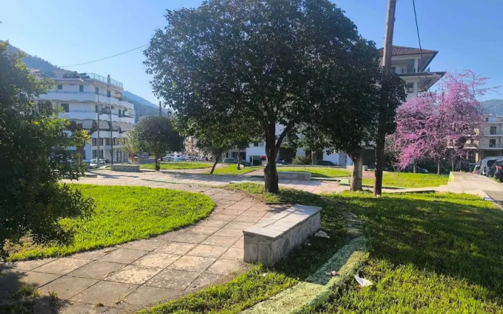 plateia gitanon