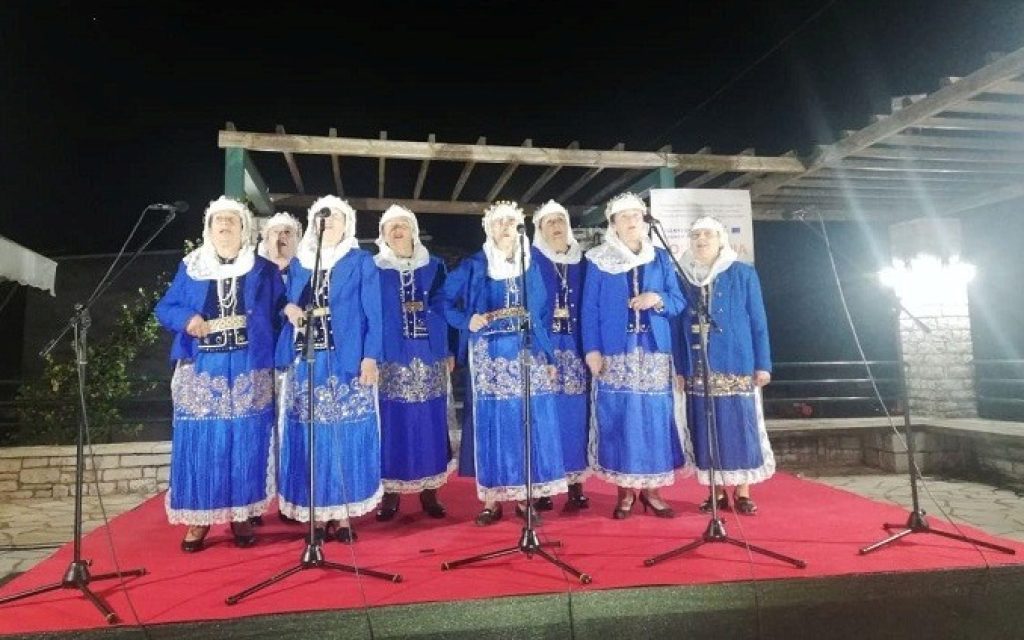 polifonika parakalamos