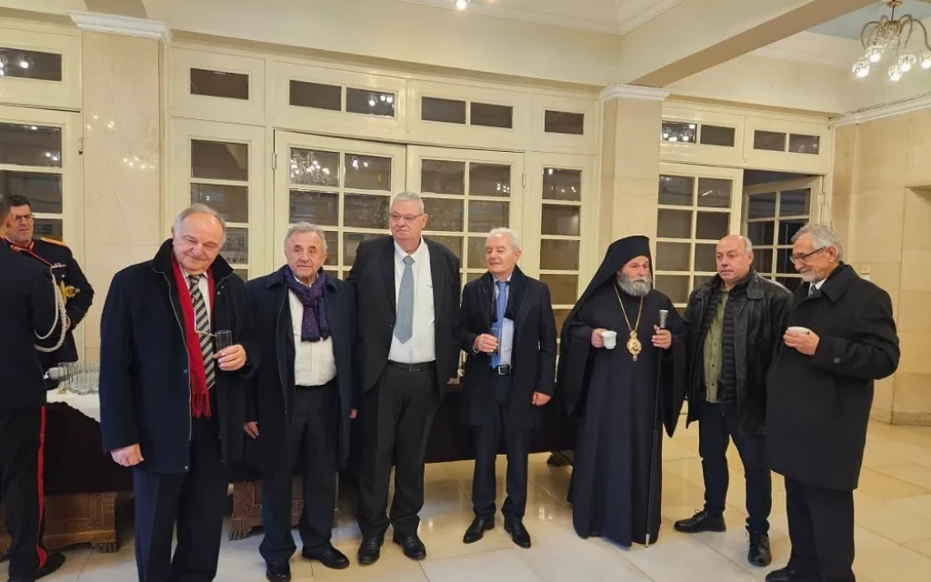 protoxronia perifereia