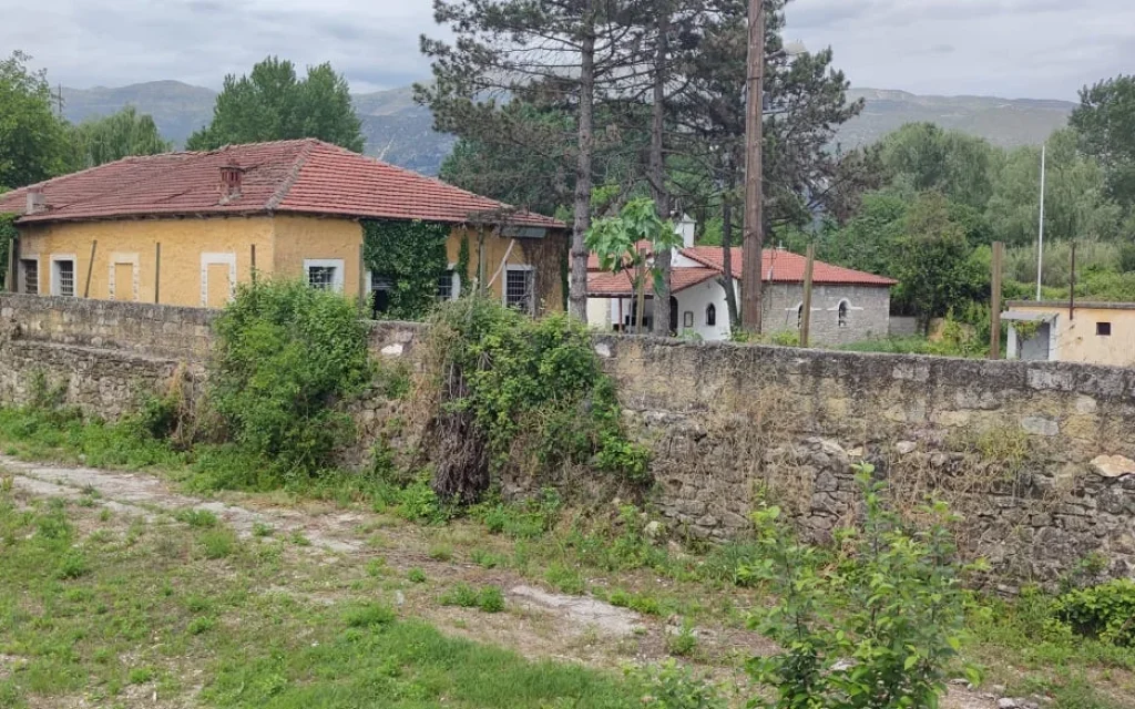 stratiotikew filakes