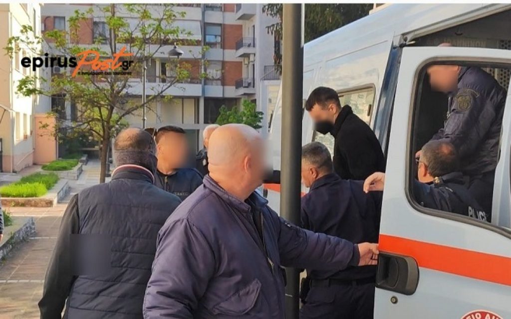 stratodikeio katigoroumenos