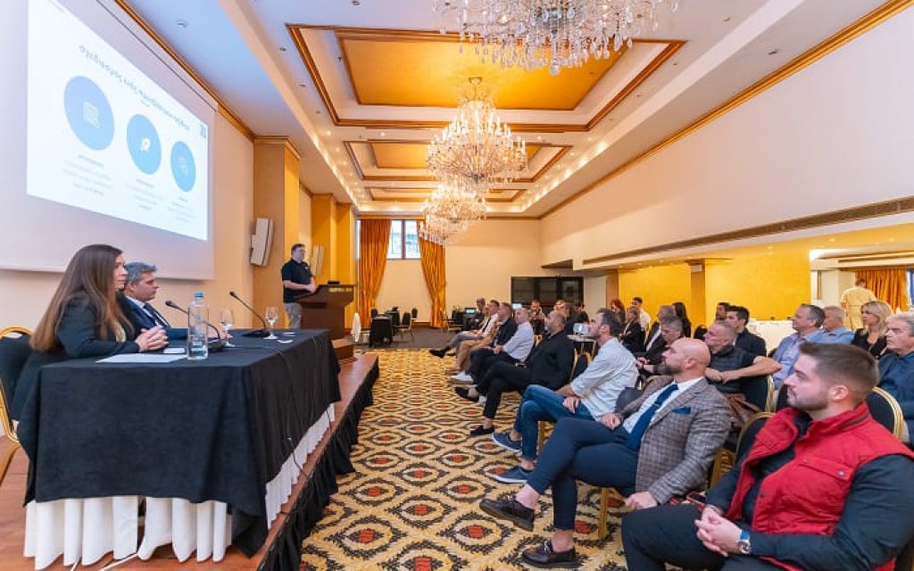 texnologia ksenodoxeia