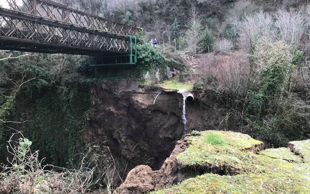 theogefiro katarreusi1