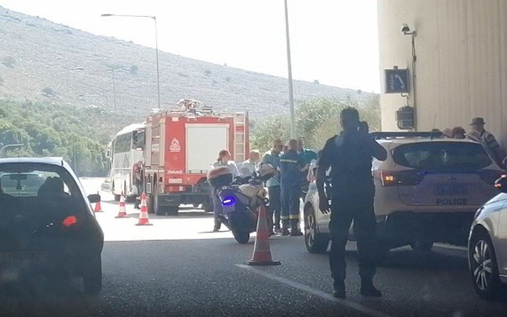 touristiko leoforeio