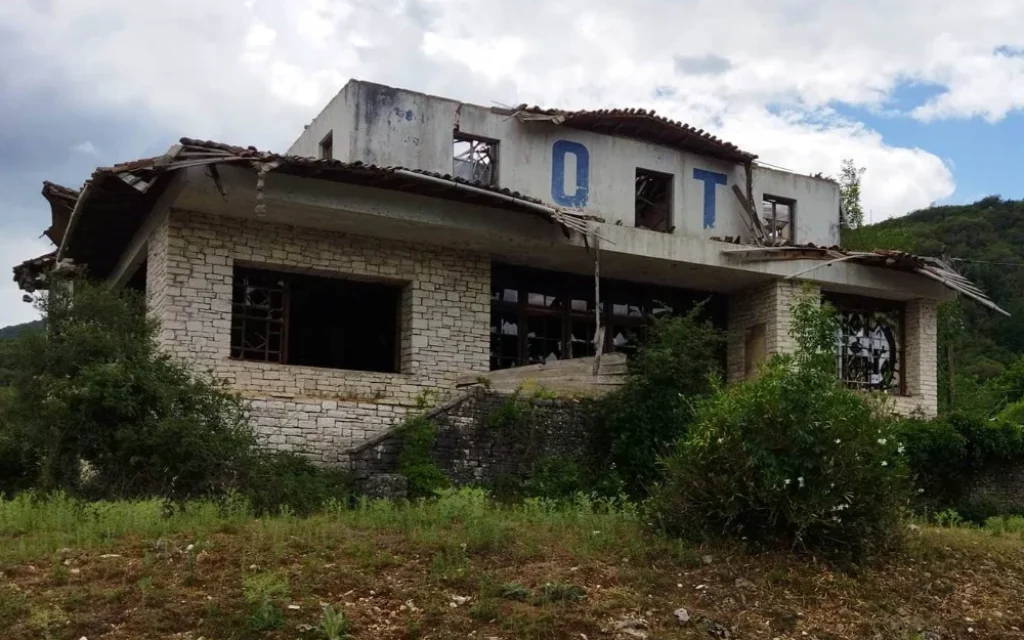 touristiko periptero